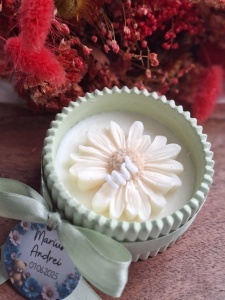 Mărturii botez – lumânări parfumate în recipient ceramic -verde deschis - Img 4