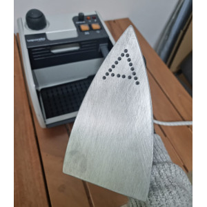Stație de călcat profesională Polti Vaporella Super Pro, talpă aluminiu, 1750 W, 1.7l, 3 Bar, 120 gr/min, Gri - Img 5