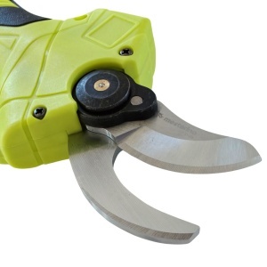 Foarfeca pentru taiat crengi cu acumulator MESTERINO TOOLS MT-PWT02115, diametru taiere maxim 30 mm, forta de taiere 130 NM - Img 2