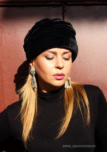 *Turban Catifea Dama "Velvet" Black by JukaFashion.ro (2018)