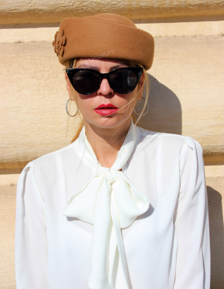 *Toca Dama "Daisy" Bej by JukaFashion.ro