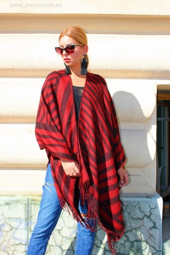 Poncho Dama "Hipster" Black&Red by JukaFashion.ro (2018)