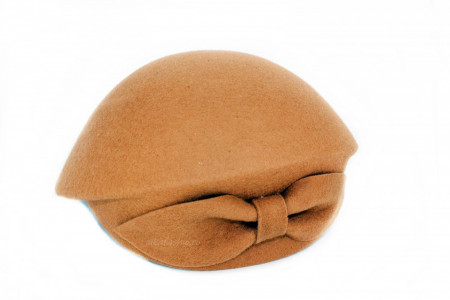 Basca Dama "Lucinda" Crem by JukaFashion.ro