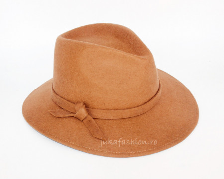 *Palarie Femei "Fabulosa" Crem by JukaFashion.ro