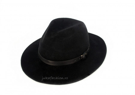 Palarie Lana Dama "Faimosa" Negru by JukaFashion.ro (2021)