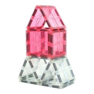 16 piese glitter în culori transparent roz, cu finisaj strălucitor.