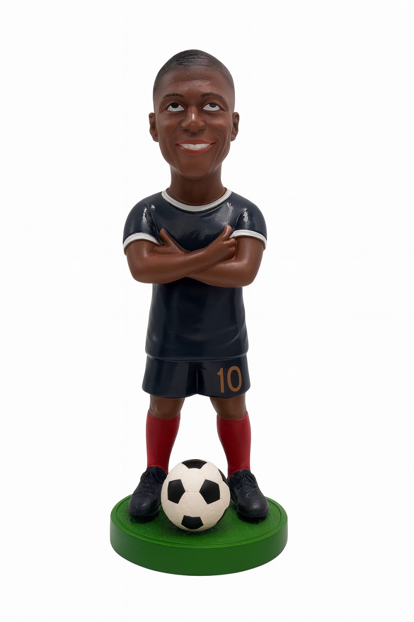 Figurina Ceramica Fotbalist , 17 cm, Model Colectie, Detalii Realiste