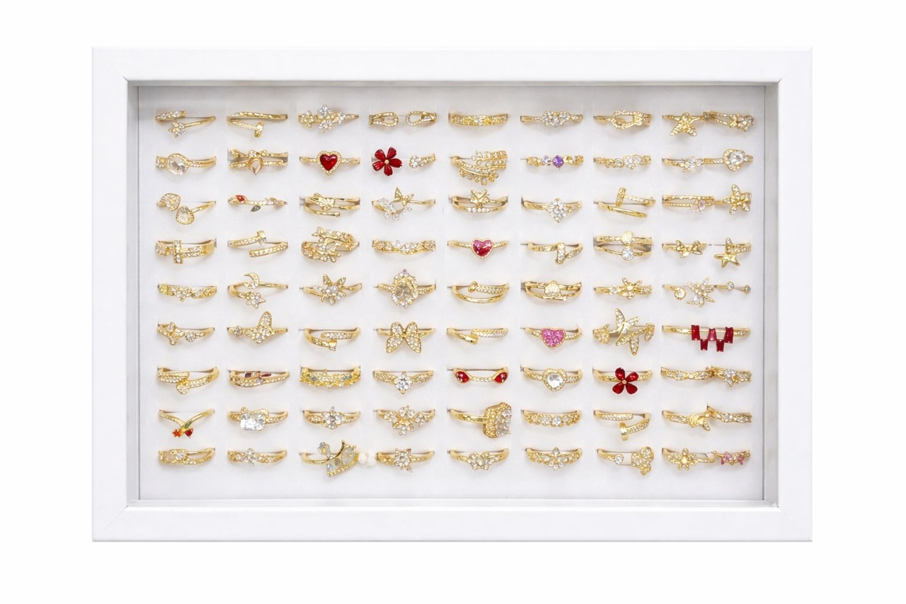 Set 100 inele aurii dama, modele diverse, marime reglabila, colectie eleganta ROXE