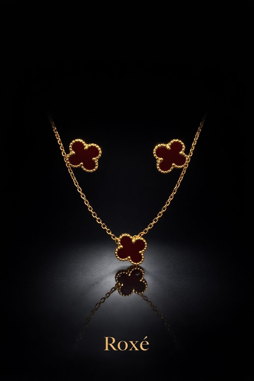 Set bijuterii Roxé auriu cu trifoi bordo, colier si cercei eleganti 2