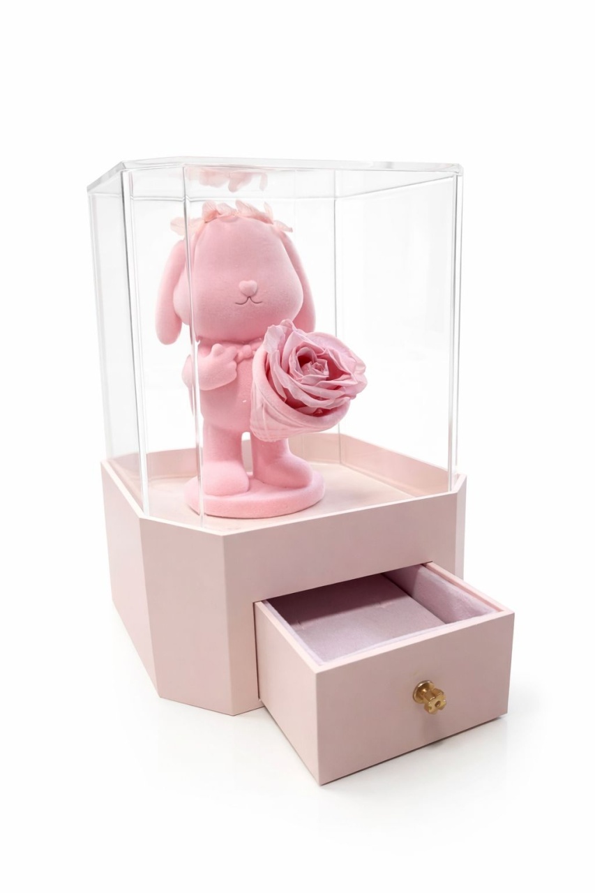Iepuras cu trandafir in vitrina 22x15x15 cm, 1kg cu sertar bijuterii si punga cadou 2