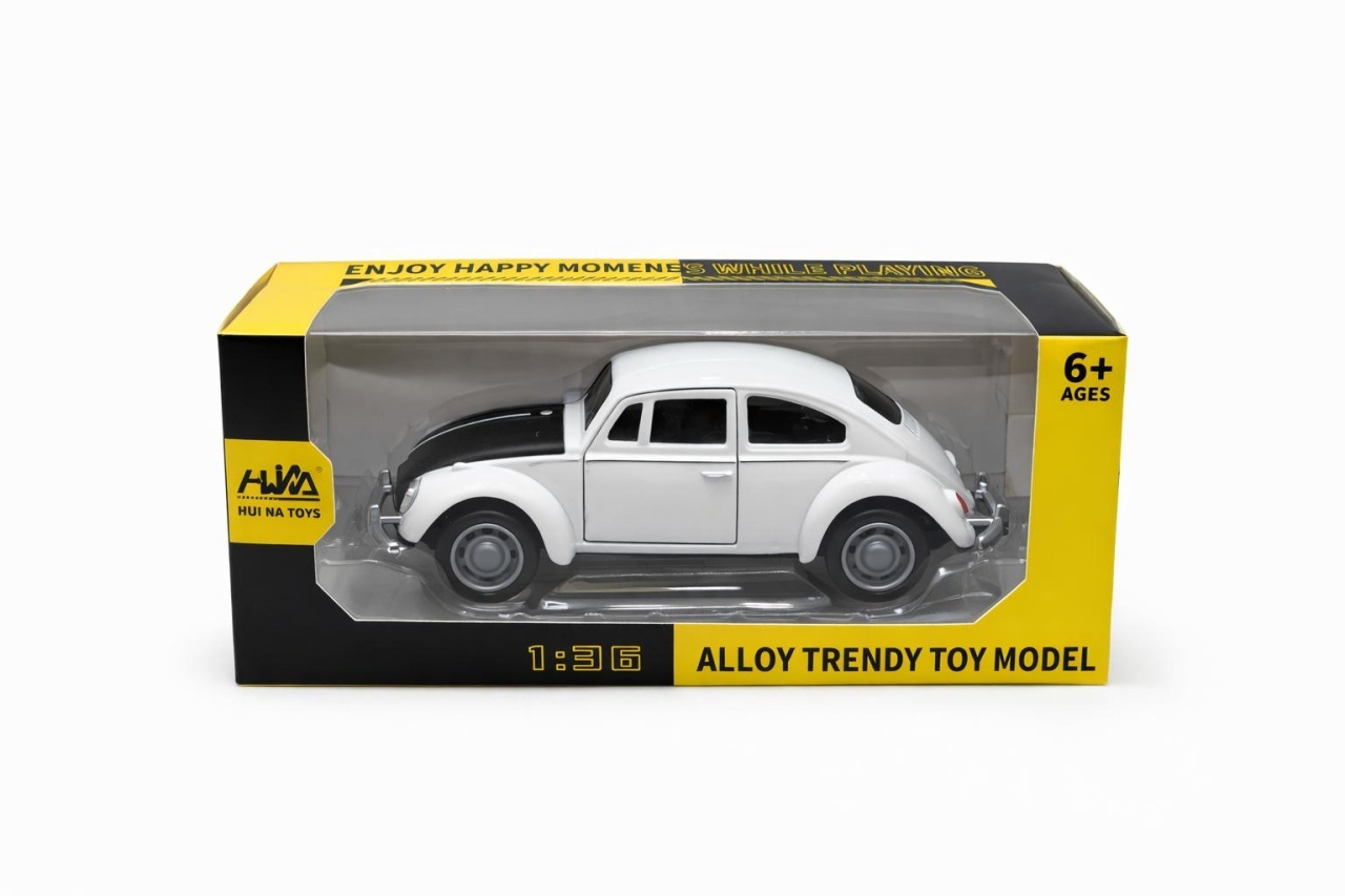 Masinuta metalica alba cu capota neagra pullback 1:36 model clasic 2