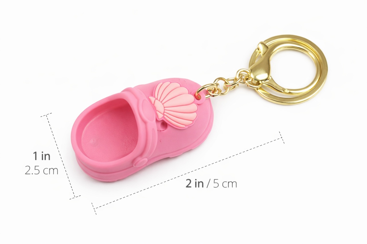 Set 12 brelocuri mini papuci colorati din silicon cu lant metalic 2