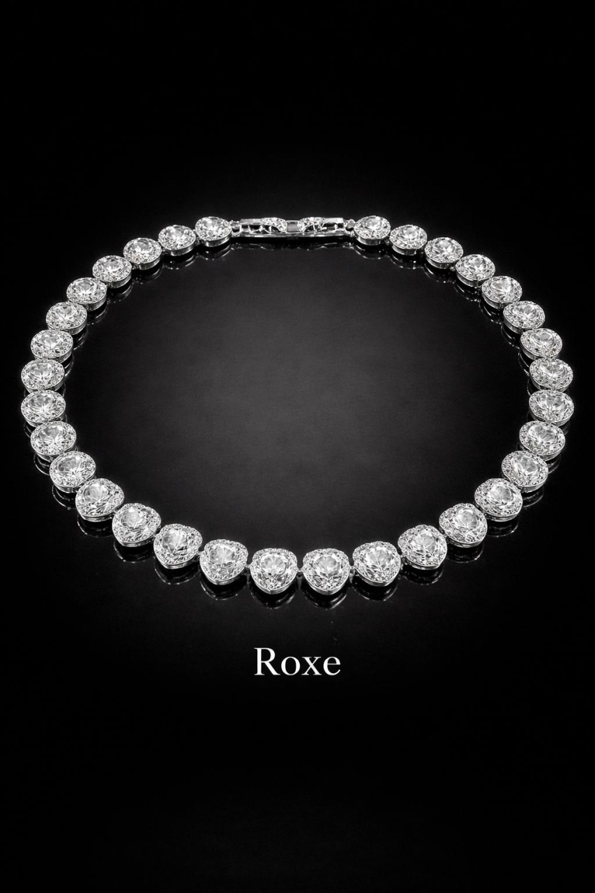 Colier ROXE argintiu elegant cu inimioare din cristale stralucitoare, design romantic premium, 40 cm