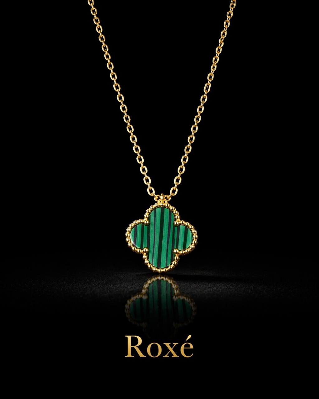 Colier Roxé auriu cu pandantiv trifoi verde cu dungi – material inoxidabil, 40 cm, reglabil 2