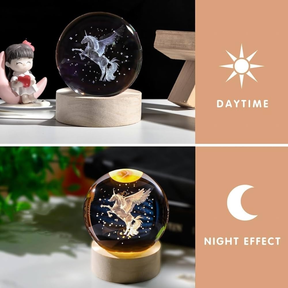 Glob Cristal 3D Unicorn cu Aripi, Baza Lemn si Iluminare LED, Decor Magic, 6 cm 3