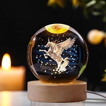 Glob Cristal 3D Unicorn Magic cu LED, 10 cm, Baza Lemn, Decor Fantasy