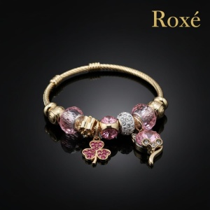 Bratara ROXE aurie cu pisicuta si trifoi charmuri elegante dama cadou stil modern - Img 4