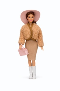 Papusa fashion cu accesorii, tinuta eleganta, palarie si geanta, bej, 32.5 cm