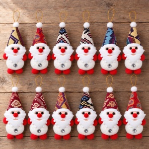 Set de 12 Ornamente pentru brad cu Moș Crăciun, cu șnur auriu, textil și polistiren, 15,5x6,5 cm - Img 5
