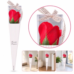 Trandafir roșu artificial, in cutie cadou transparentă cu funda, 25cm