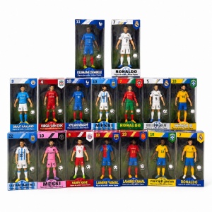 Figurina Fotbalist cu Minge, Jucarie Sport in Cutie, Model Aleatoriu pentru Copii - Img 2
