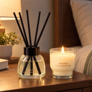 Set aromaterapie cu lumânare parfumată și difuzor cu bețișoare, aromă vanilie, verde, 24 x 16 cm - Img 3