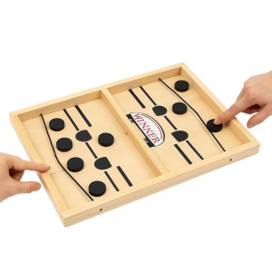 Joc de Indemanare Tip Foosball Winner din Lemn , Rapid, Interactiv si Amuzant