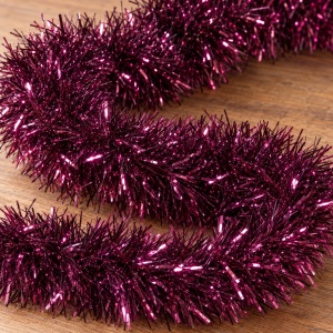 Beteală de Crăciun pufoasă, culoare bordo, plastic metalizat, diametru 9 cm, lungime 2 m - Img 3