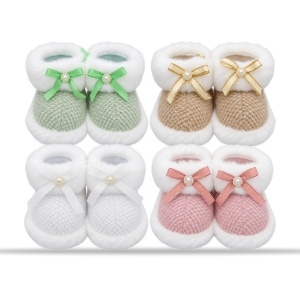 Set 12 decoratiuni in forma de botoșei, culori asortate, 35x25x7cm