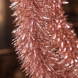 Beteală de Crăciun din plastic, rose-gold, diametru 9 cm, lungime 2 m - Img 2