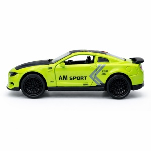 Macheta masina sport verde metal die cast, usi functionale, 15.5 x 7 cm