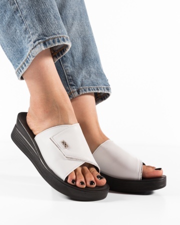 Papuci dama cu platforma Albi din Piele Ecologica Zulu - Img 2