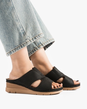 Papuci dama Negre din Piele Ecologica Hwf