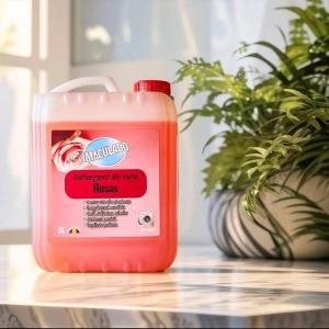 Detergent de rufe Rosas