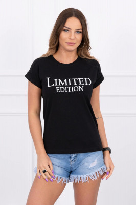 Дамска тениска с надпис "Limited edition" от 90% памук и 10% еластан. Размерът е универсален и ще бъде подходящ за дами носещи размери S, M или L.