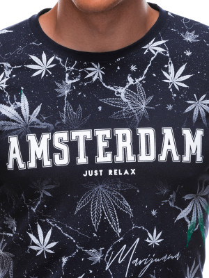 Мъжка тениска с вталена кройка и кръгло деколте. Моделът е с надпис "Amsterdam", начупен ефект и листа в предната част. Изработена от приятна тънка материя със състав от 100% памук.