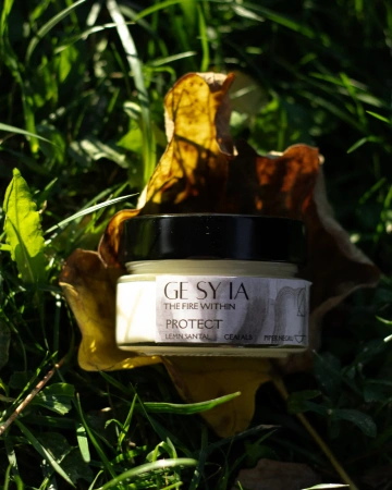 Lumânare cu cristal PROTECT - lemn santal, ceai alb, piper negru, 90g - Img 2