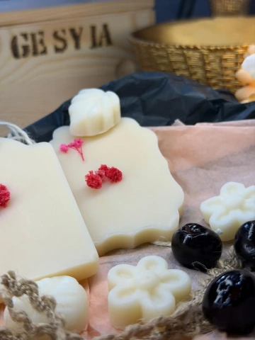 Odorizant pentru dulap CHERRY NOIR - cireașă neagră, paciuli, chihlimbar 30g - Img 2