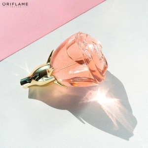 Apa de parfum Volare Oriflame 50 ml, parfum floral romantic cu trandafir Damascena si accente delicate de violeta - Img 6