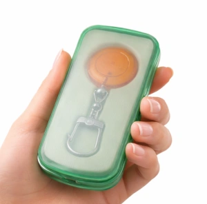 Breloc pentru chei rotund, finisaj sablat, cu carabina metalica si cutie plastic inclusa, 10 x 4 cm - Img 4