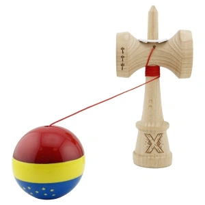 Kendama profesionala din lemn, editie Tricolor si UE, Super Sticky, cupe mari King Size V3, rulment metalic, gaura in baza, 18 cm, multicolor