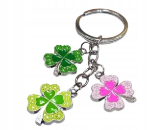 Breloc metalic trifoi norocos 3 pandantive, accesoriu chei, amuleta noroc, multicolor, 11 cm
