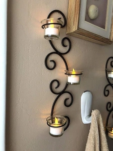 Set 4 lumanari decorative LED albe 3.7 x 3.8 cm, lumina galbena, flacara din plastic transparent, baterii AG4 incluse, pentru petreceri si decor interior - Img 5