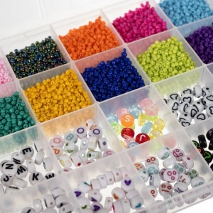 Kit de confectionare bratari, 28 tipuri margele, 10.000 piese, rola cu fir, mini brelocuri, foarfeca, 23x11x2 cm - Multicolor - Img 4