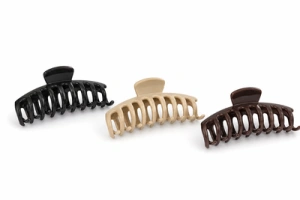 Set 3 clesti par, culori variate 10.9 x 4.5 cm, alese aleatoriu, accesorii late din plastic rigid cu arc metalic, pentru coc, par lung, gros si des - Img 3