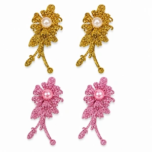 Set 4 agrafe de par roz si aurii 5 x 2 cm, model floral metalizat, 2 roz + 2 aurii, accesorii decorative pentru par - Img 1