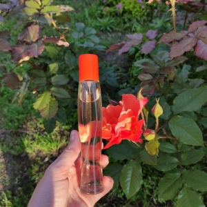Apa de toaleta Avon Summer White Sunset 50 ml - floral, fructata, pentru femei, cu note dulci de mandarina, iasomie si mosc, perfecta pentru zilele calde de vara si serile relaxante - Img 5