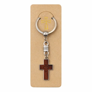 Breloc religios cruce din lemn cu contur metalic si inel rotativ, accesoriu crestin pentru chei sau rucsac, design compact