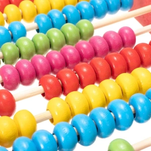 Numaratoare educativa din lemn pentru copii, 10 randuri, 100 bile colorate, 30x24x5 cm - Img 5