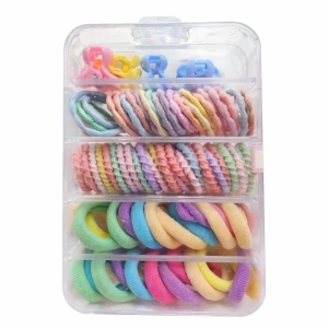 Set accesorii par 25 elastice 1.5 cm, 20 elastice spiralate, 20 elastice textile, 5 cleme ursulet 0.8 cm, multicolor, cutie depozitare